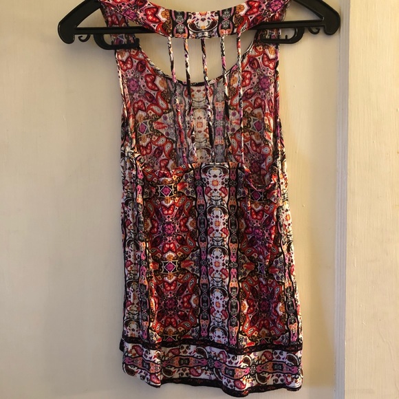 Cute Top - Picture 2 of 2